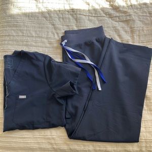 Figs night sky scrub set size large